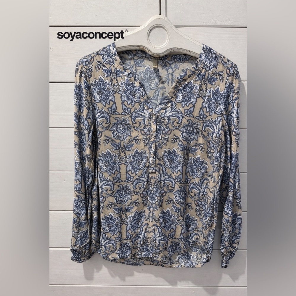 SoyaConcept Long Sleeve Floral Blouse – Size M – Blue & Beige Pattern - Picture 3 of 11